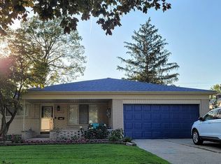 27627 El Capitan Dr, Warren, MI