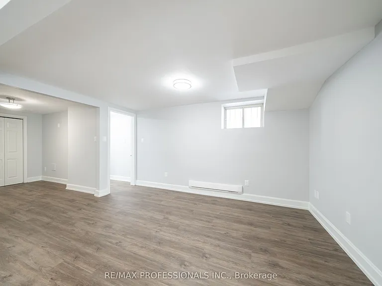 1485 King St W #4 — Photo 6