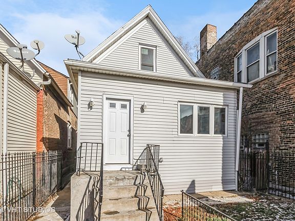 2nd image of 3710 W Grand Ave