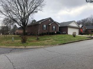 12 Woodbridge Cir, Anderson, SC 29621