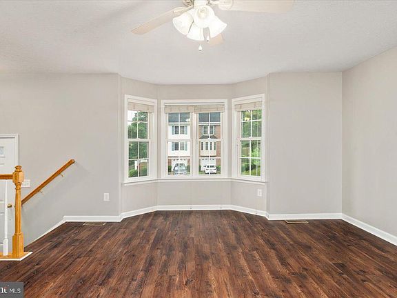 3rd image of 1957 Cidermill Ln