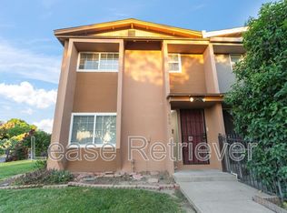 990 Palm Cir, Tracy, CA 95376