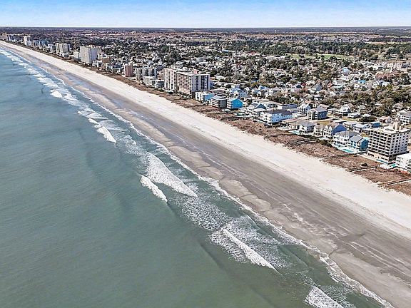 3rd image of 1015 S Ocean Blvd. #301