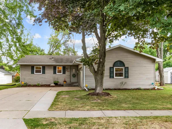 601 Violet Ln, Little Chute, WI 54140