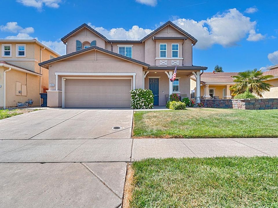 1st image of 2628 Woodfield Way