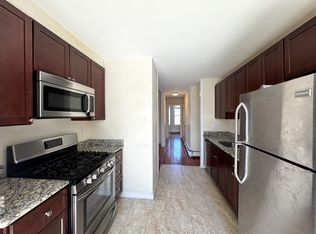 70 Summer St APT 1R, Somerville, MA 02143