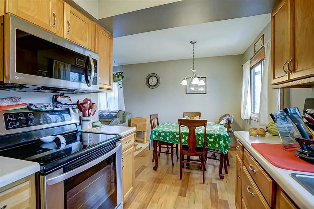 3 bed, 2.0 bath, 1450 sqft, $2,495 — Photo 1