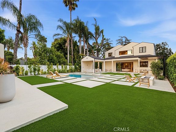 4th image of 4447 Matilija Ave