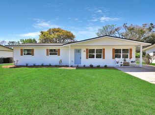 30 Saratoga Cir N, Atlantic Beach, FL 32233