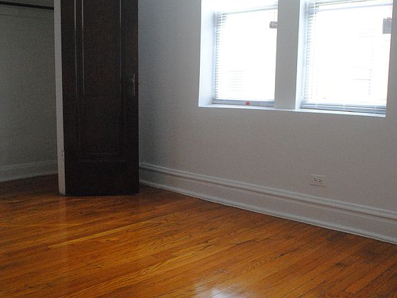 4th image of 316 1/2 N Pine Ave APT 2B