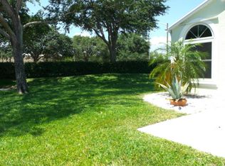 1 Bentwater Cir, Boynton Beach, FL 33426