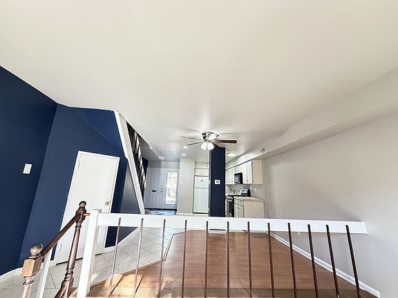 5th image of 214 Centre Ave