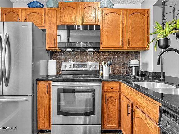 3rd image of 3619 Saint Johns Court Unit B