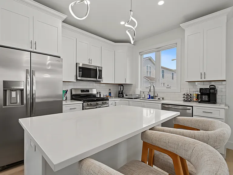113 N Brighton Ave — Photo 10