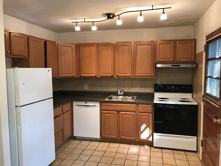 550 Prospect St #X — Photo 4