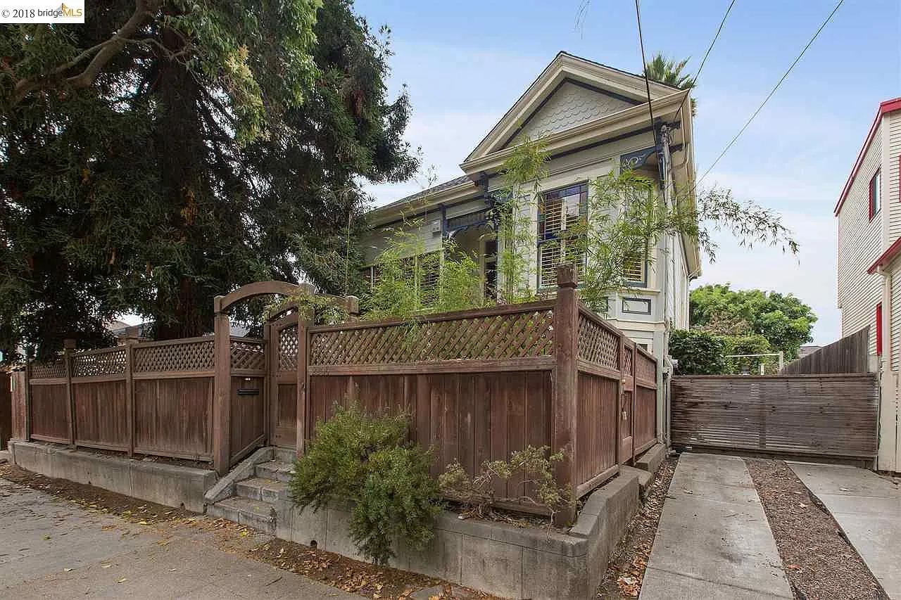 2208 7th St photo 1