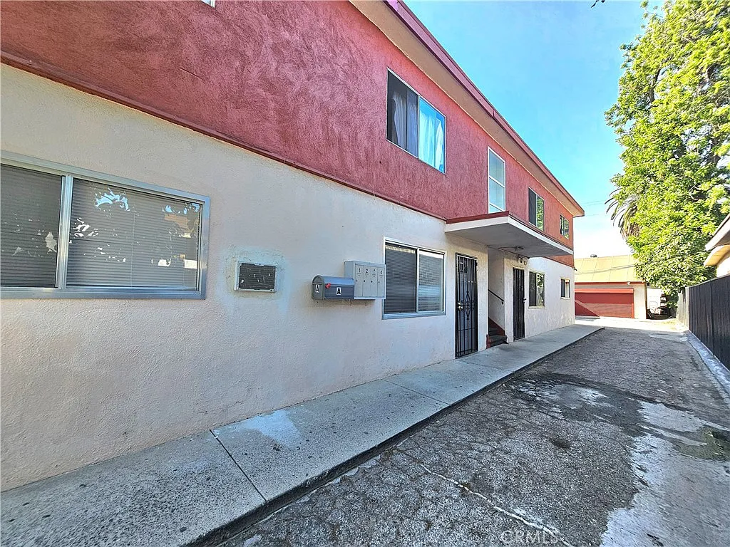 Building Photo - 1651 E 42nd St #1