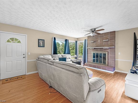 3rd image of 2253 Hi Vue Dr