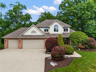 100 Aragon Pl, Finleyville, PA, 15332