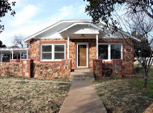 1506 Henderson St, Sweetwater, TX 79556