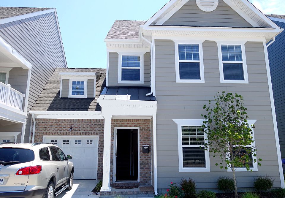 1st image of 1571 43rd St