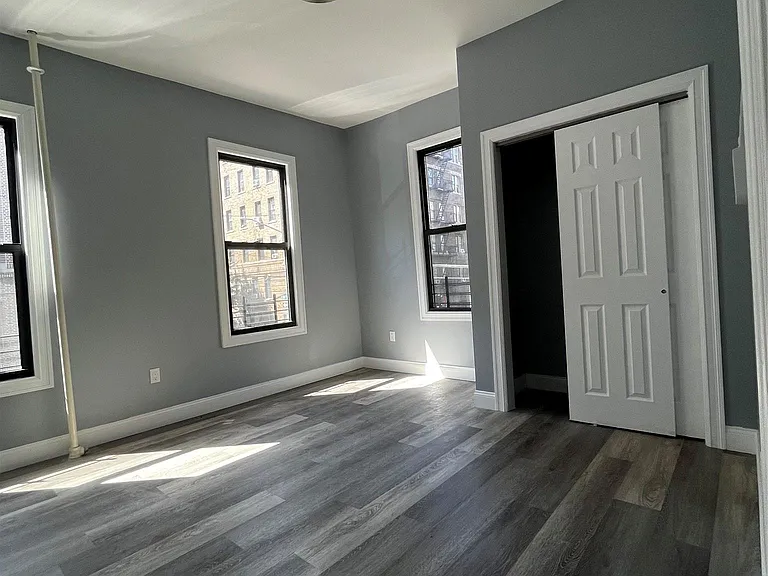 3294 Hull Ave #3 — Photo 7