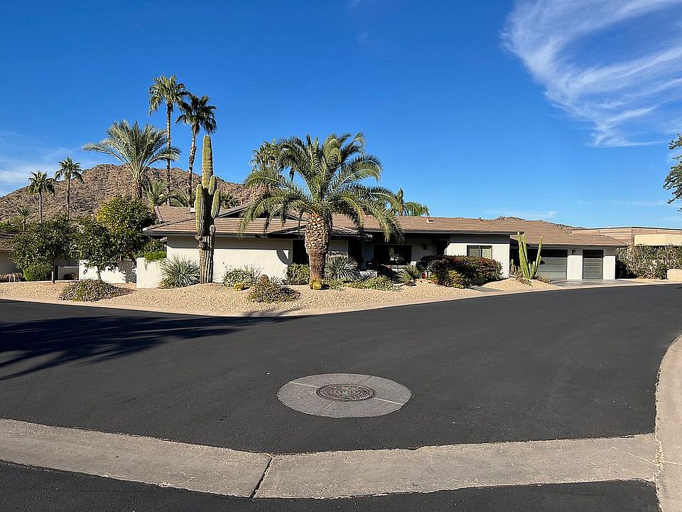 1st image of 5525 E Lincoln Dr #102