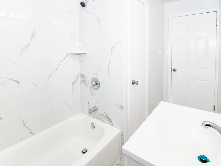 1184 Grovania Ave #2 — Photo 6
