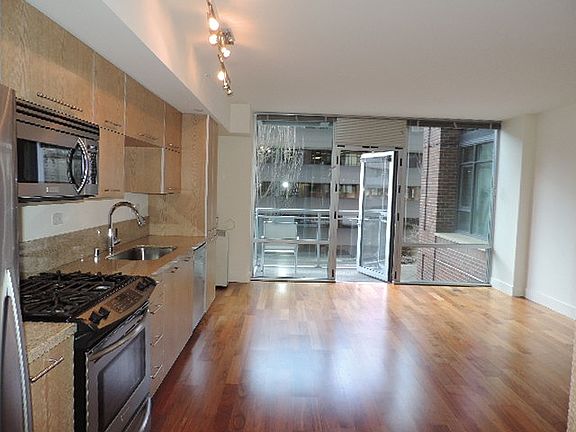 3rd image of 2911 2nd Ave Unit 308