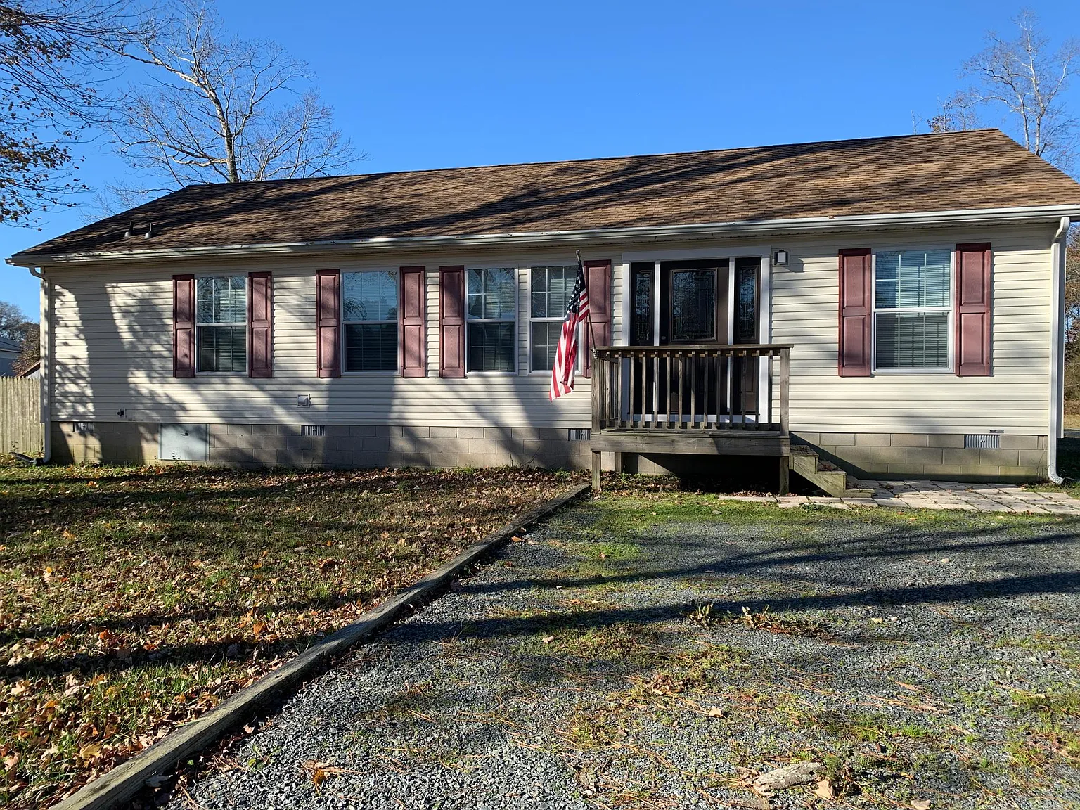 3 bed, 1456 sqft, $2,200 — Photo 2