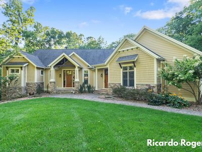 5310 Canyon River Dr NE, Ada, MI, 49301