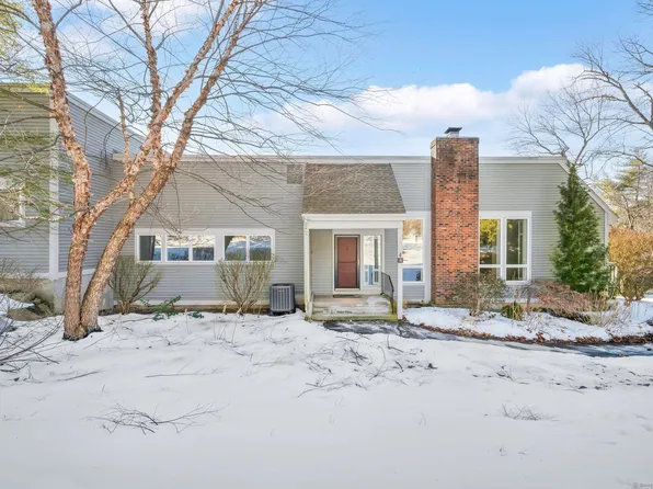 4 Alder Lane #4, Avon, CT 06001