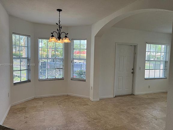 2nd image of 107 Belmont Ln