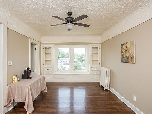 4th image of 3186 Euclid Heights Blvd APT 3