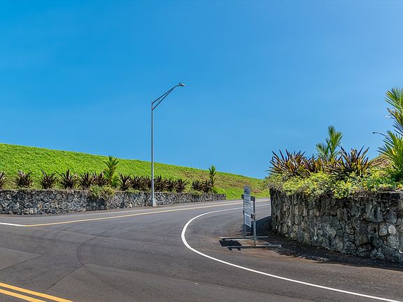 2nd image of Kahala Pl Lot 18