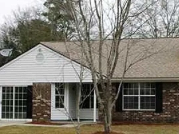 125 Bald Eagle Dr, Richmond Hill, GA 31324