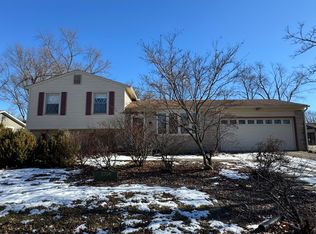 3706 Hemlock Dr, Valparaiso, IN 46383
