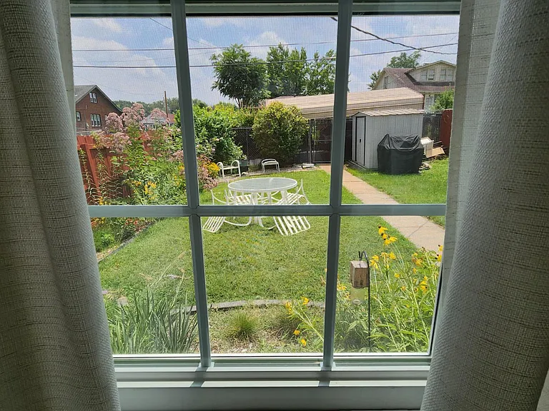 8400 Richard Ave — Photo 12
