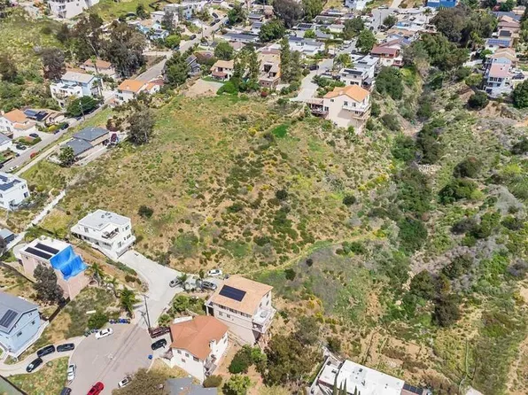 1435 Capistrano Ave, Spring Valley, CA 91977
