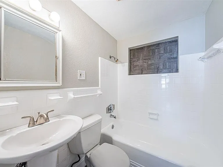 705 3rd Ave NE #C — Photo 27