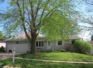 1739 29th St NW, Cedar Rapids, IA 52405