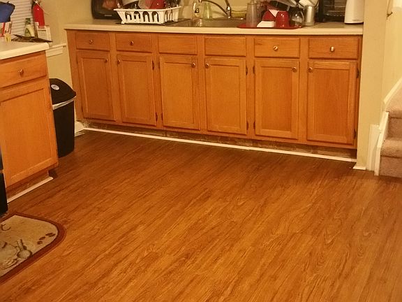 3rd image of 221 S 51st St