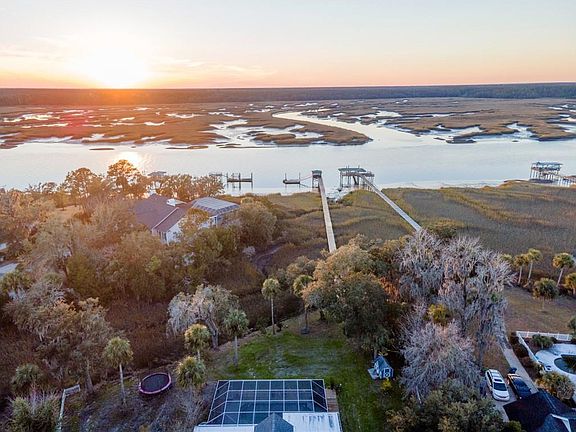 5th image of 349 Oak Grove Island Dr