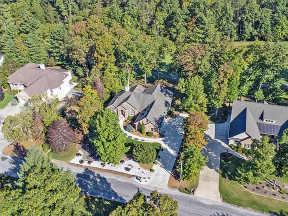 5th image of 130 Leyden Dr