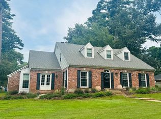 10068 Winding Ridge Dr, Shreveport, LA 71106