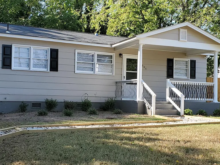 604 Cumberland St — Photo 1