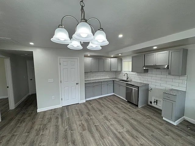 6545 Burton Dr — Photo 4