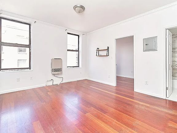 3rd image of 201 E 2nd St APT 4e