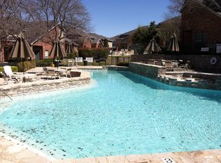 77 Chapel Hill Cir, San Antonio, TX 78240