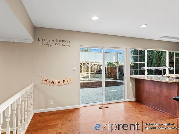 5th image of 3504 Madrid Dr